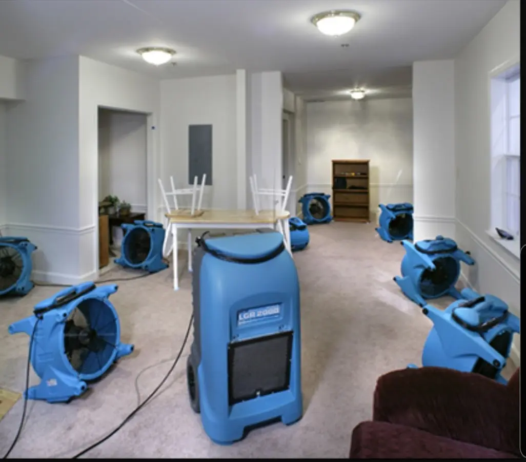 Air movers and dehumidifier setup for Water Damage Restoration in Othello
